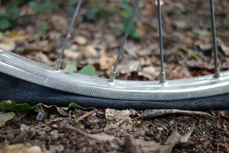 How Much Air Should You Put in Your Hybrid Bike Tires? Altitude